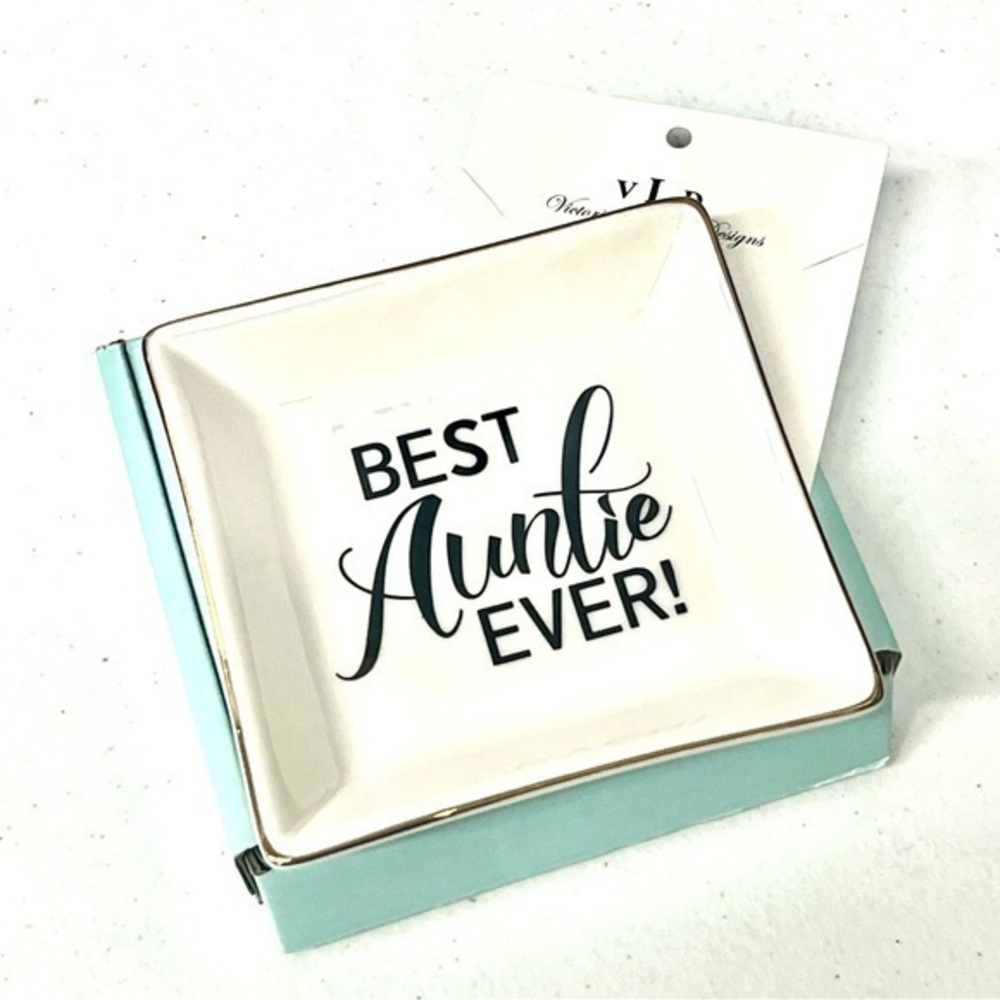 Victoria Leland Designs, jewelry holder for nightstand  inspirational me…